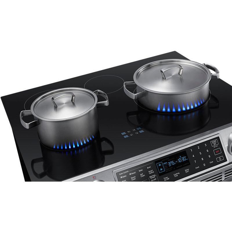 Samsung 30-inch Slide-in Electric Induction Range with Virtual Flame Technology™ NE58K9560WS/AA IMAGE 4