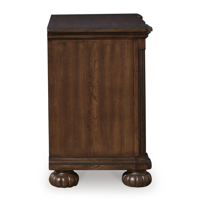 Signature Design by Ashley Lavinton 2-Drawer Nightstand B764-93 IMAGE 4