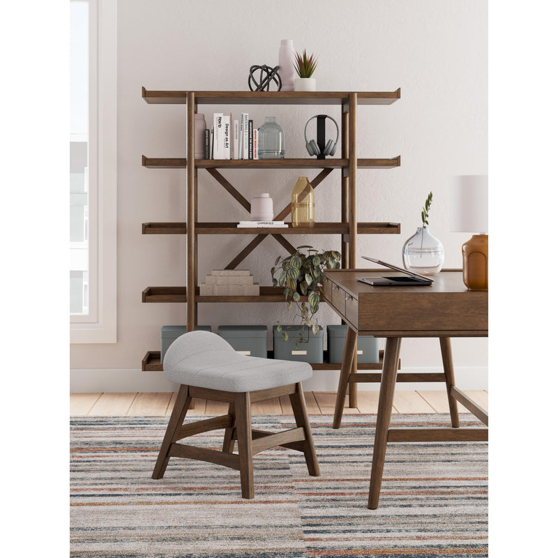 Signature Design by Ashley Lyncott H615-44 Home Office Desk IMAGE 9